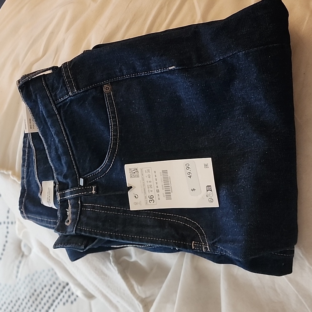 Close out sale only $ 22  Dark blue Straight Fit Mid rise Zara  Denim Jeans - Picture 4 of 8